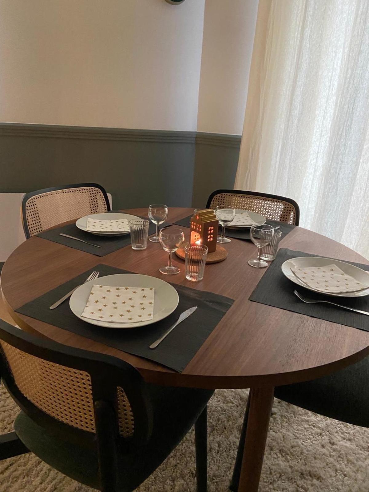 Bon Marche - Charming